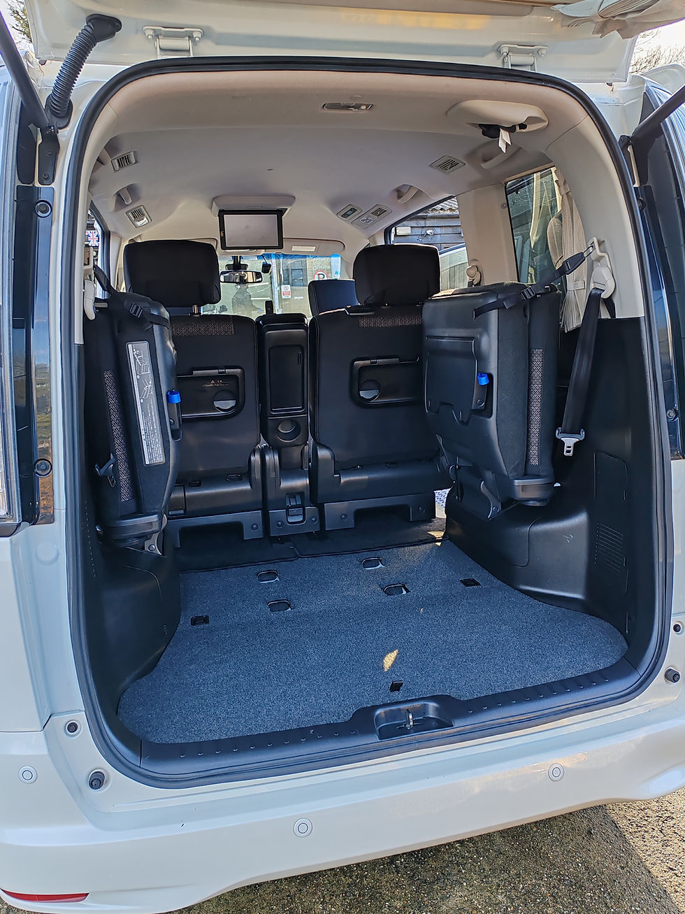 Thumbnail: Nissan 8 Seats Hybrid Petrol Automatic