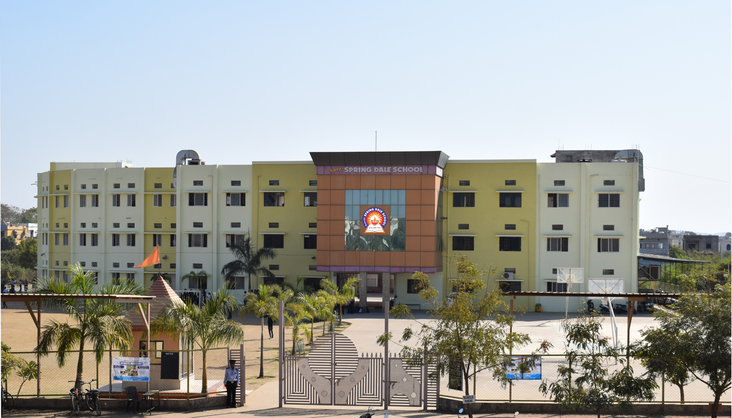 Sunny's Spring Dale School Bhandara