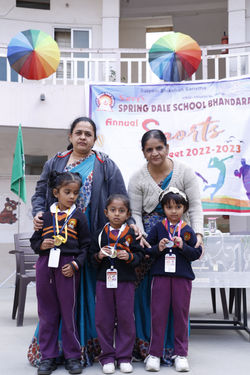 Sunny's spring dale school