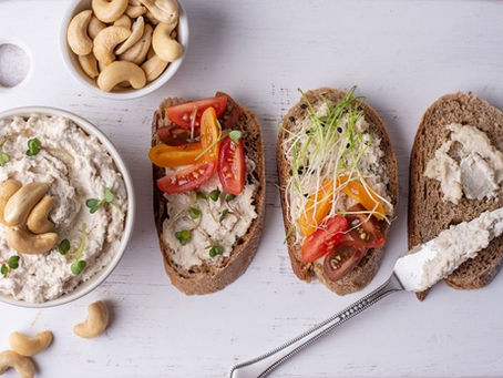 Cashew Cream Spread with Tomatoes and Sprouts