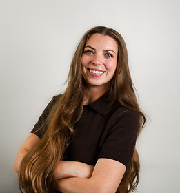 EsquaredHeadshot-1.jpg