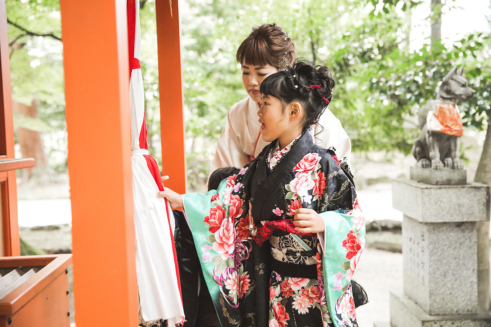 滋賀県近江八幡市安土町の奥石神社で七五三撮影をフリーカメラマンがしました。