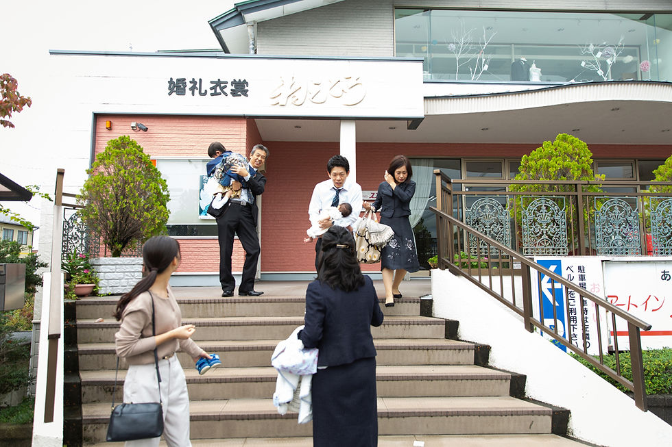 滋賀県長浜市の長浜八幡宮で七五三とお宮参り撮影。まずは長浜市の七五三・子供衣装屋さん「寿えひろ」さんでお支度風景撮影!
