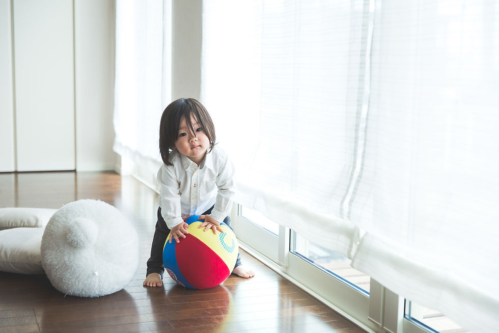 滋賀県彦根市のご自宅で2歳の男の子の誕生日記念撮影をしました。