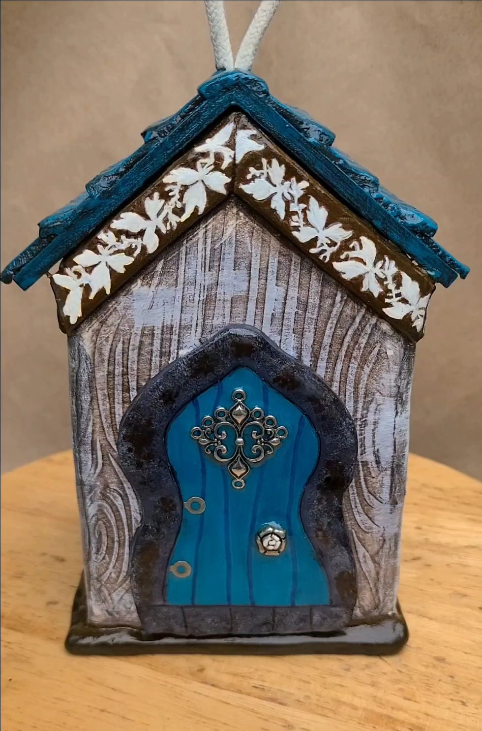 VideoCapture_20250525-194432