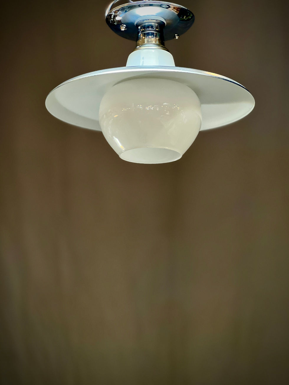 Thumbnail: Mid-Century chrome with silver disk shade
