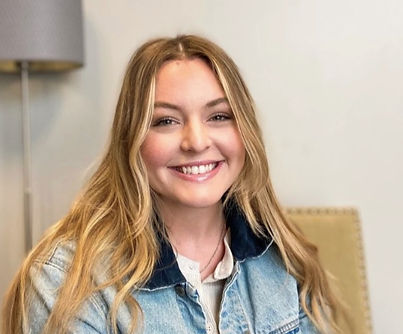 nbaur bio_edited.jpg