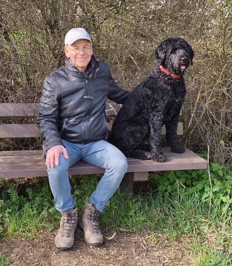 Reimund Giese mit Hund Juno