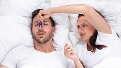 טיפול בנחירות ובהפרעות נשימה בשינה