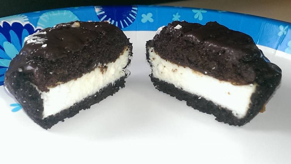 Thumbnail: Cookies & cream cheesecake tarts