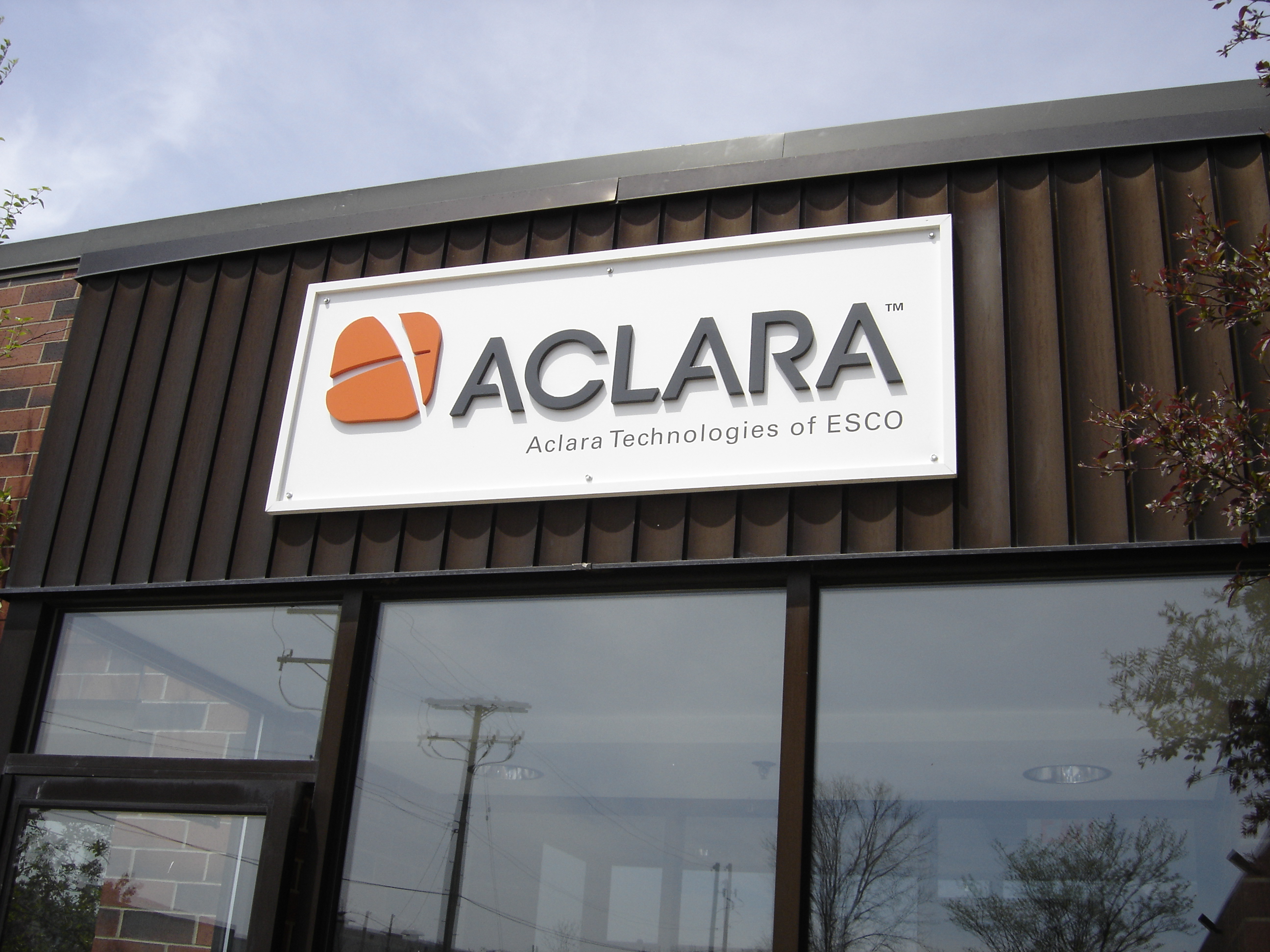 Aclara building sign