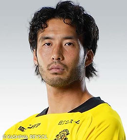 26_PLAYERS_half_profile_01.jpg