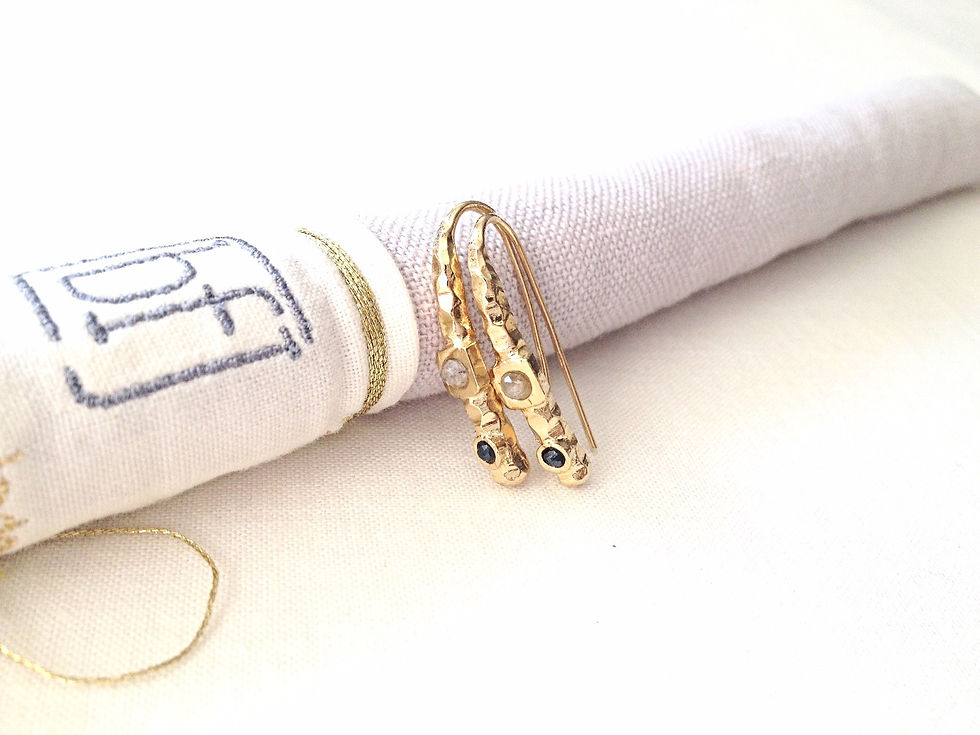 boucles d'oreille OPS doré champagne