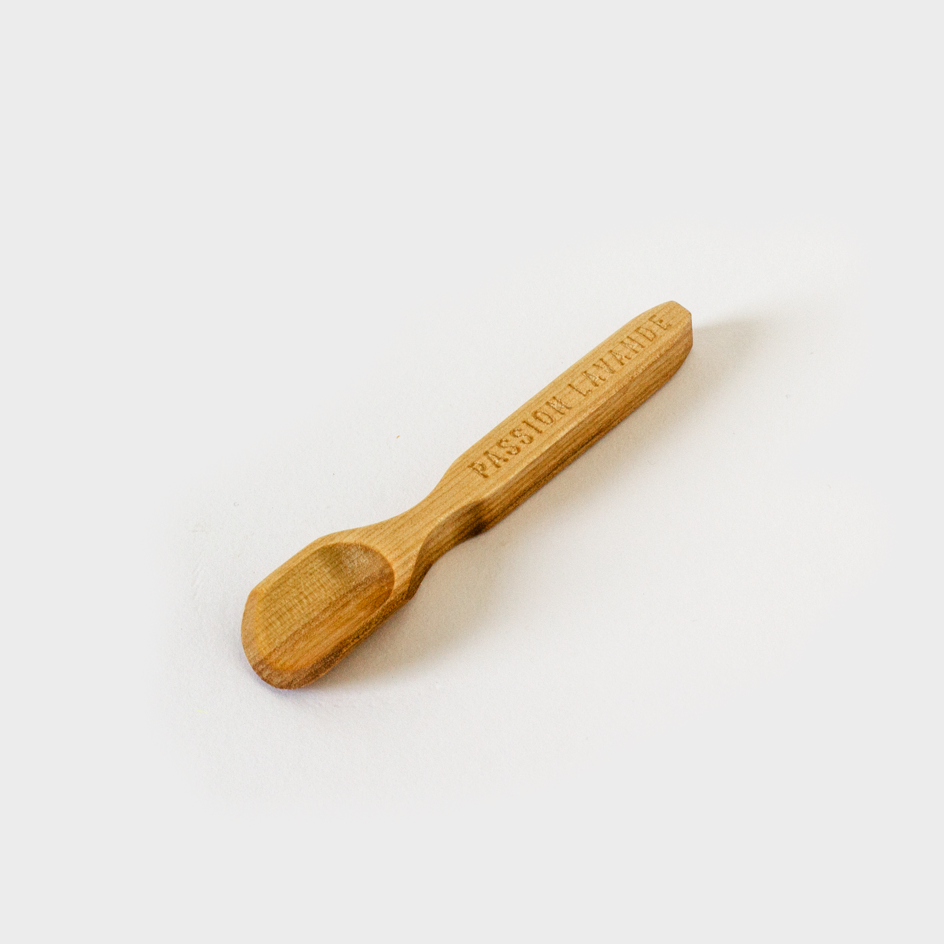 Petite cuillère artisanale en bois