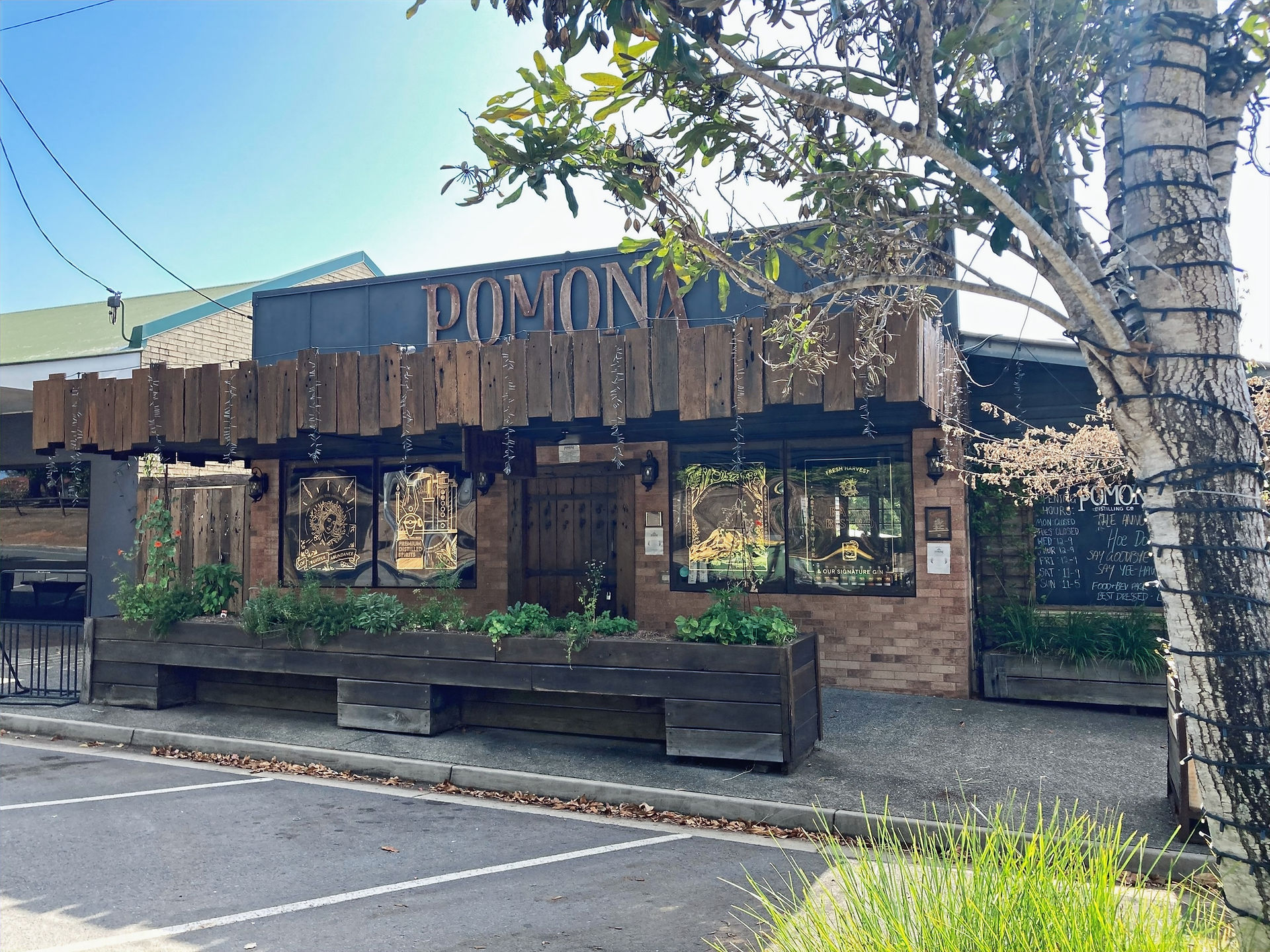 Pomona ~ Queensland