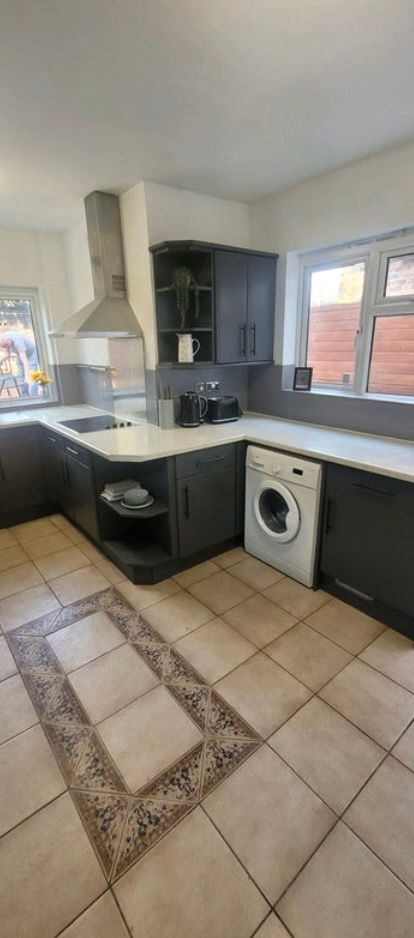 Thumbnail: 341NottinghamRoadrm2