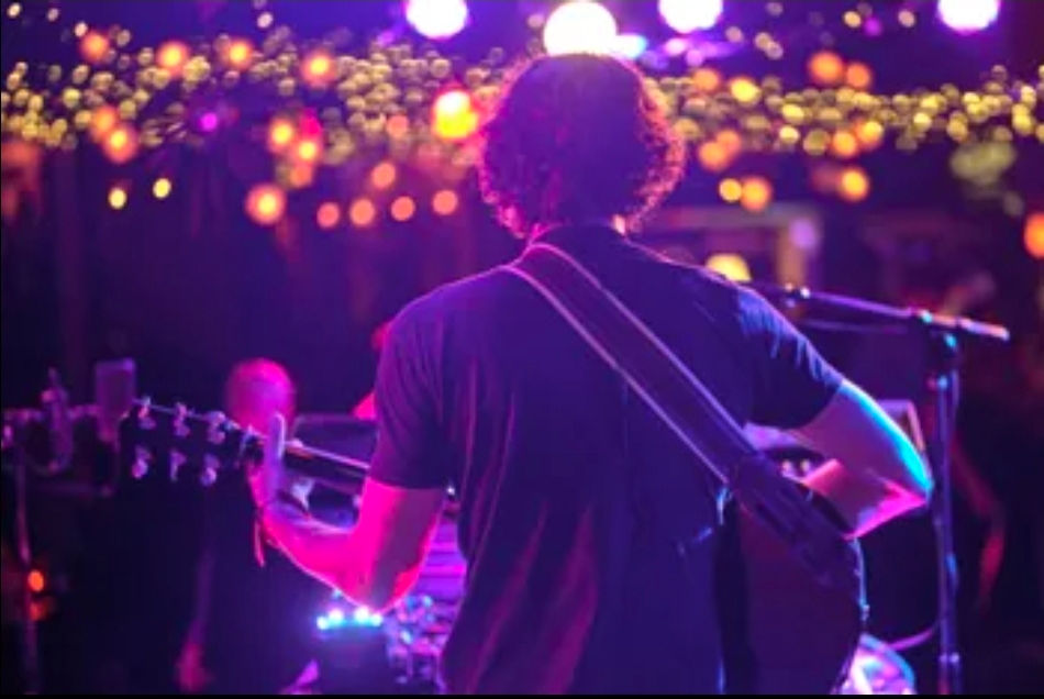 Dan Fester live performance