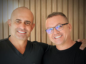Transformação de um sorriso com lentes de porcelana estratificada premium