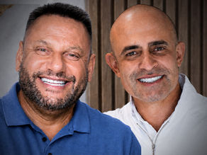 Sorrindo com a identidade de um grande administrador