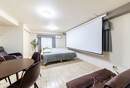  Enjoy a 130-inch big screen