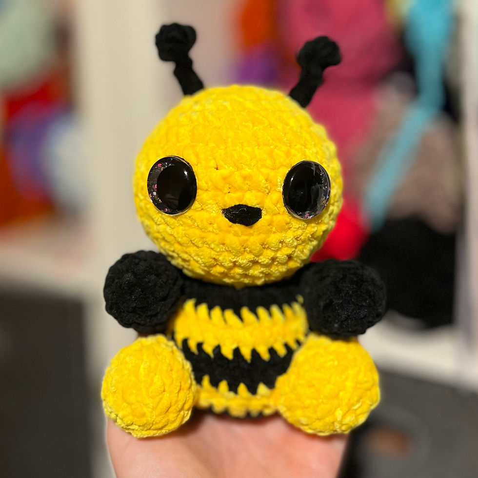 Thumbnail: Bumble Bee Plushie