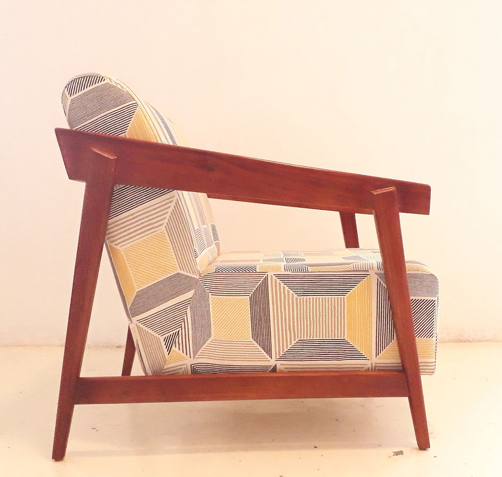 Segon Armchair