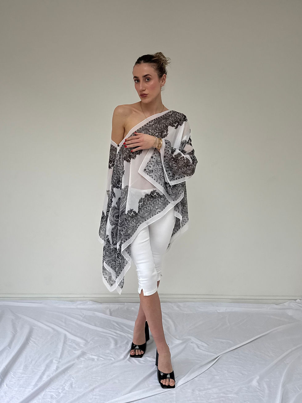 Thumbnail: Vintage Paisley Print Scarf Top