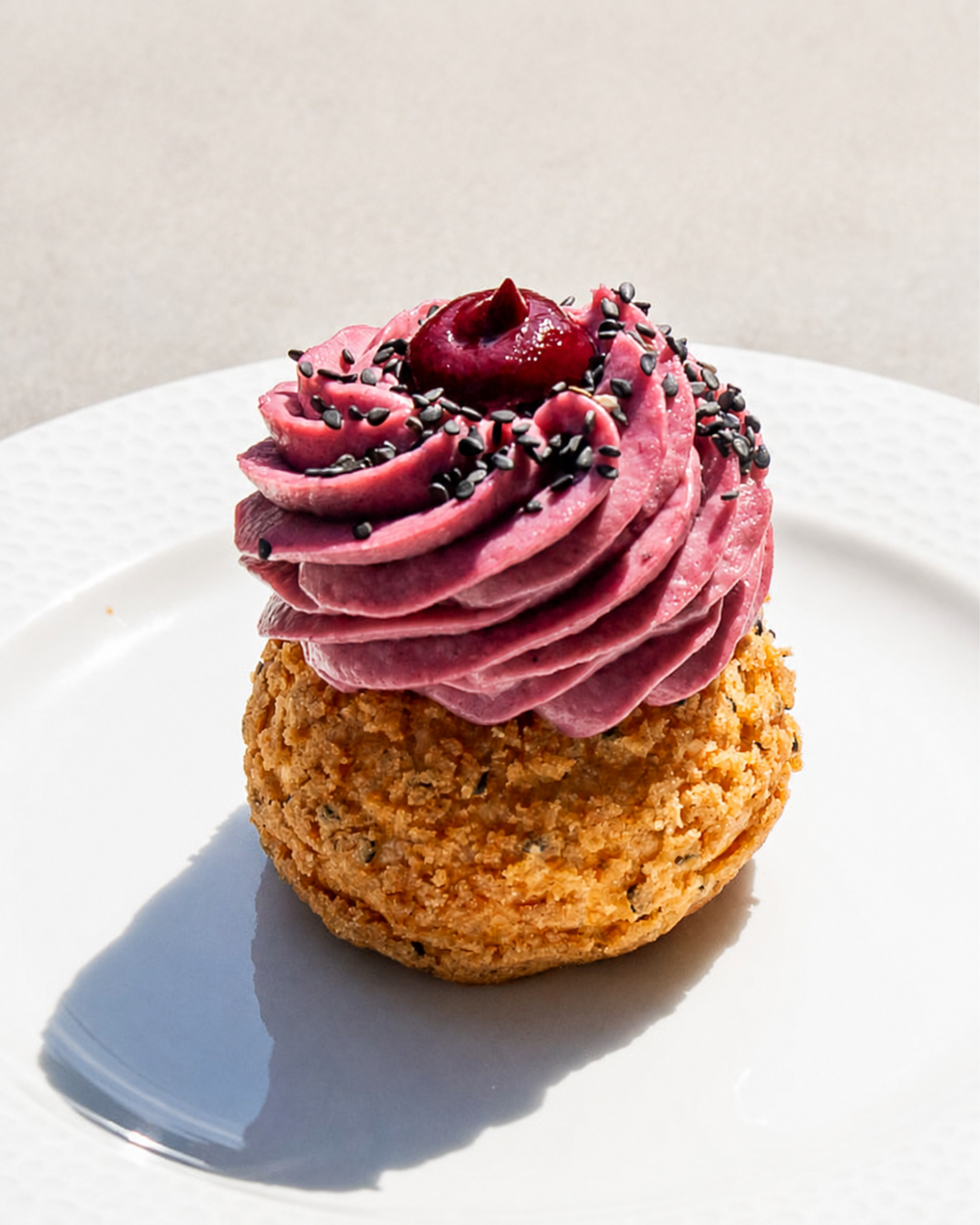 Pâte à choux, ostružina, černý sezam