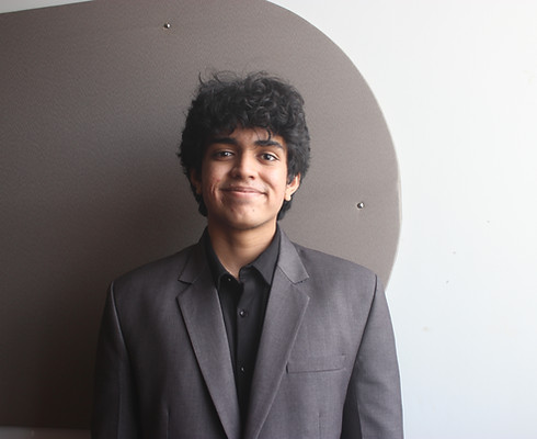 Dhruan Lapsia Information Tech KMUN