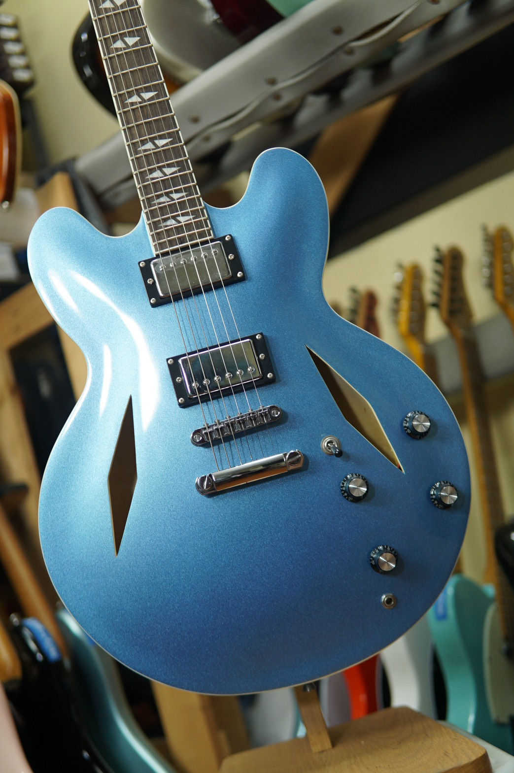 Lavish Diamond Pelham Blue