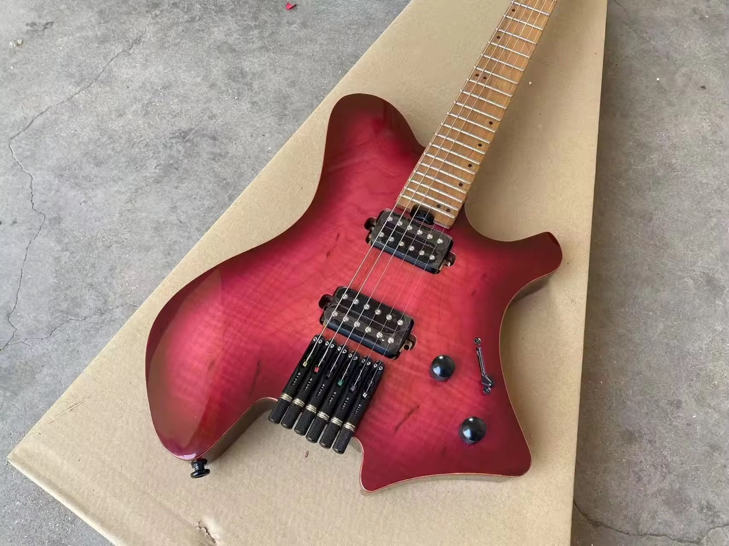Rhea Mahogany with Koa Top Wine Red Black Burst