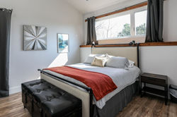 Austin's Eastside Flats - Upper Flat