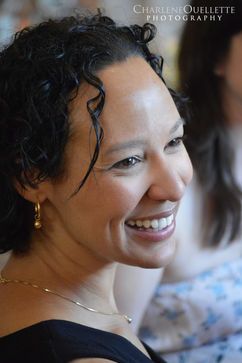 Portrait of a woman.