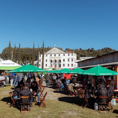 Salton reúne 400 pessoas no Ciclos & Vinhas e apresenta vinhedos 100% livres de herbicida