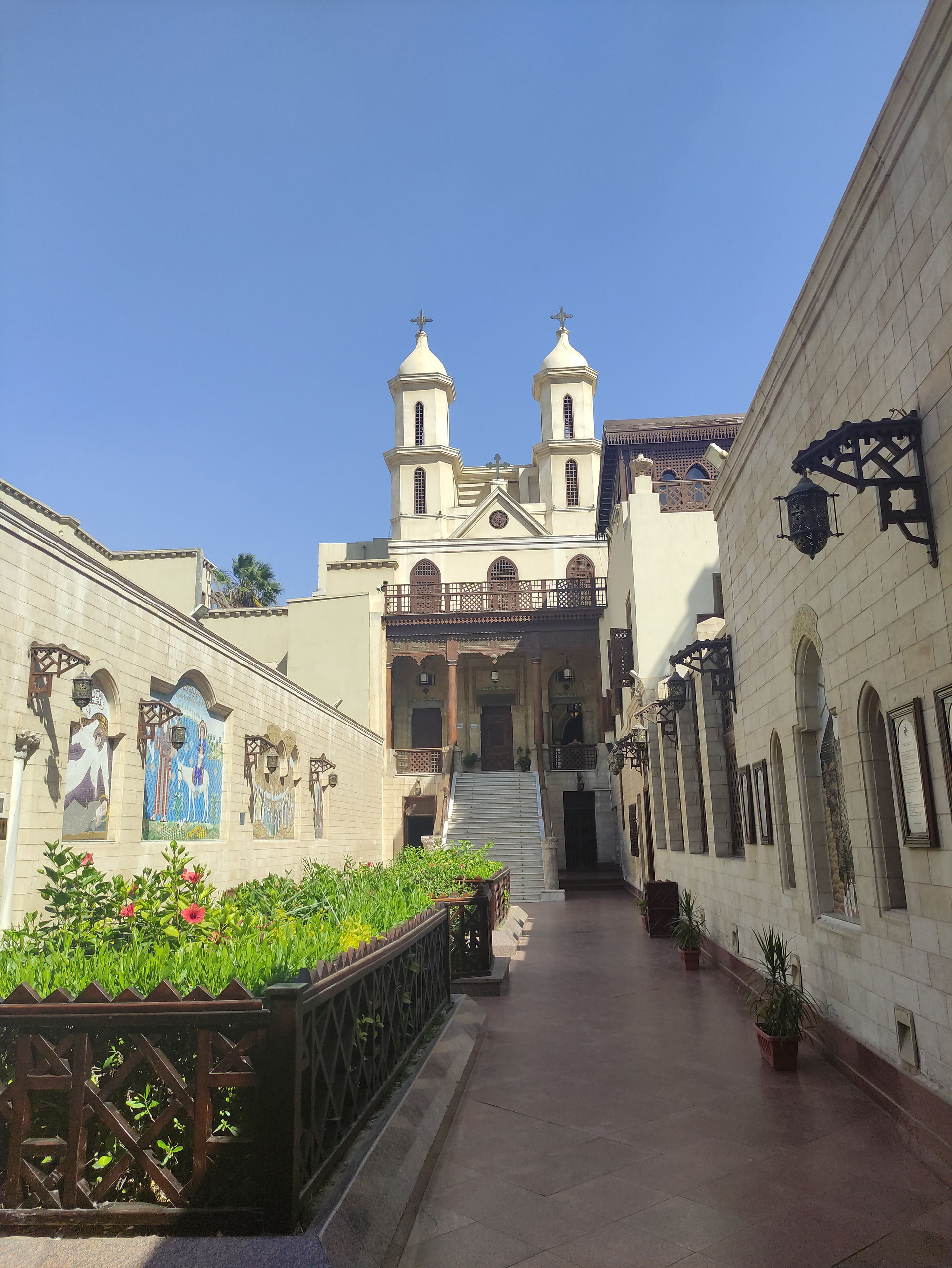 Iglesia colgante