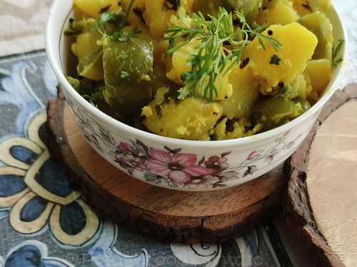 ALOO🥔 CAPSICUM 🫑 SABZI (POTATO CAPSICUM VEGGIE)
