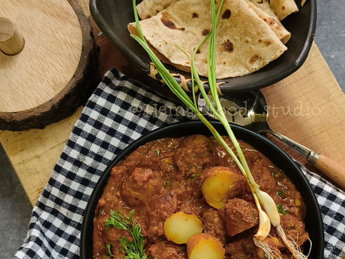 Winter special - LASANIYA BATATA/ LASOONI ALOO