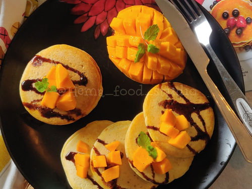 VANILLA PANCAKES (used the mix by Prolicious)