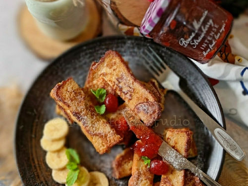 FRENCH TOAST STICKS