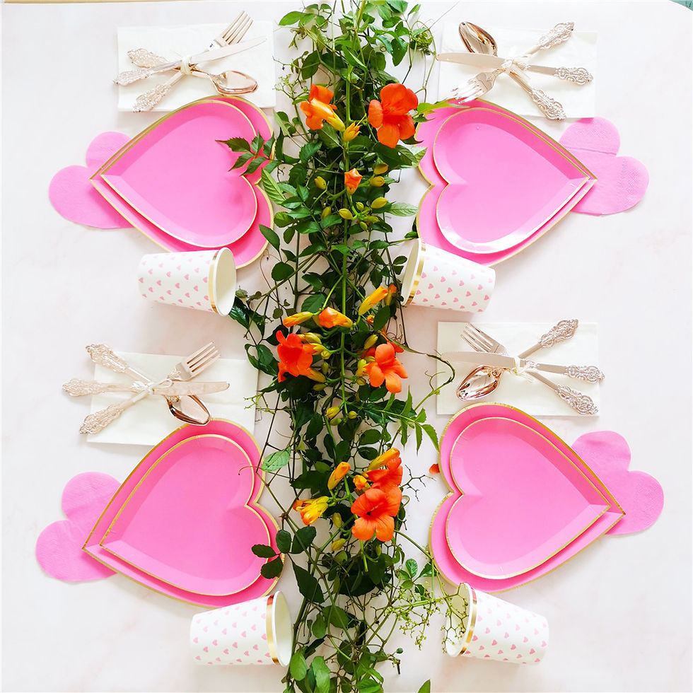 Thumbnail: 8 Pcs/pack 7 inch 9inch Pink Heart Disposable Dessert Plate Cupcake Plates