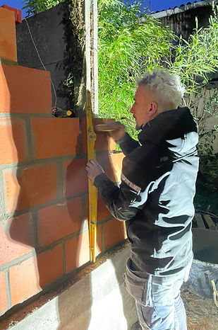 Construction d'un mur en bloc