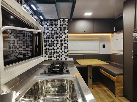 Trailer motorhome