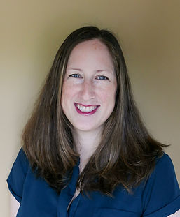 Lauren 2020 headshot.jpg