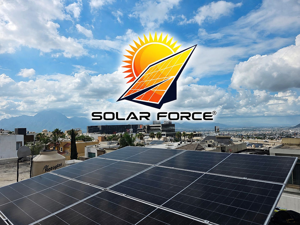 Paneles solares de nueva generación representando las tecnologías y tendencias fotovoltaicas hacia 2030 en Monterrey.