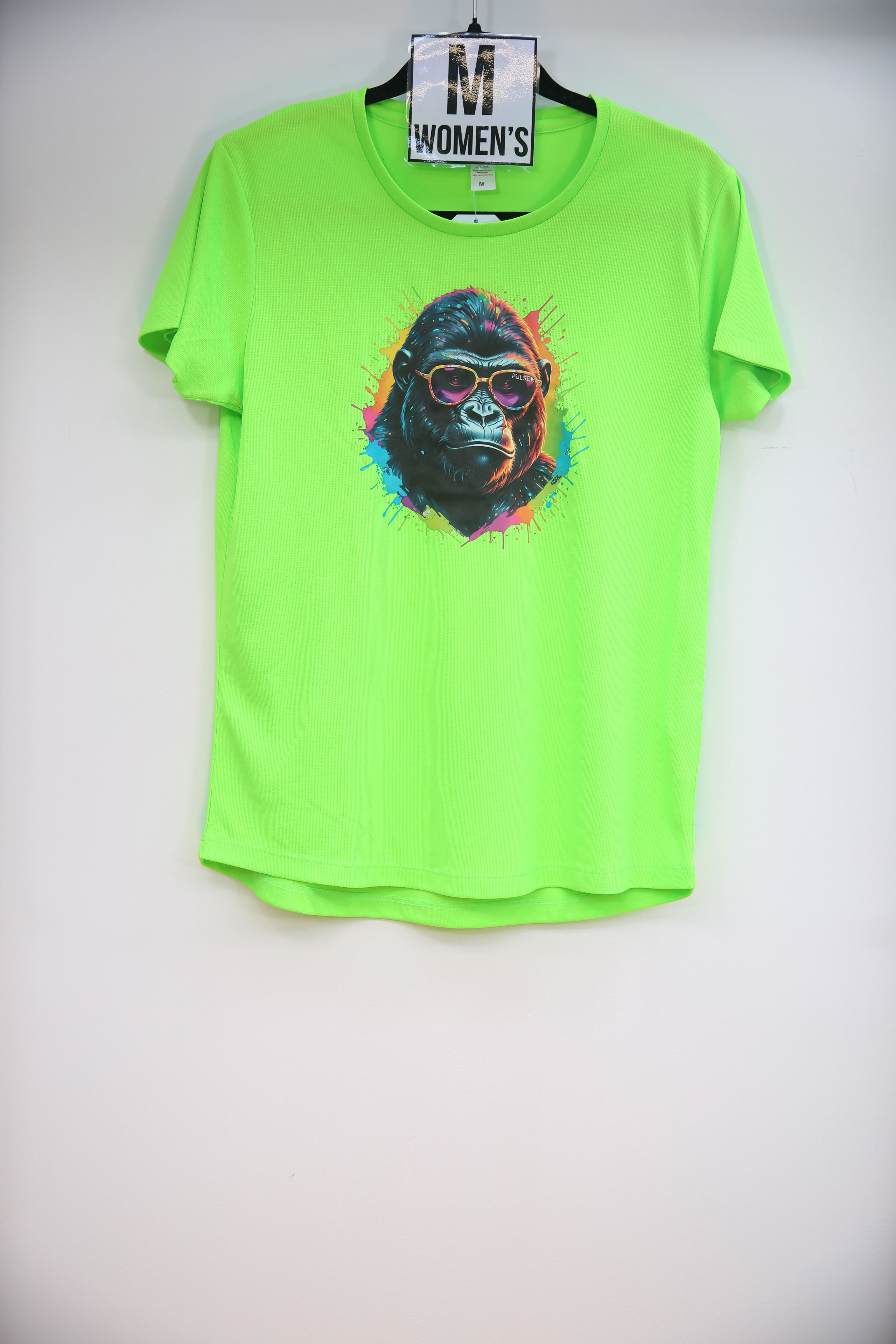 MEDIUM - Women's Tshirt