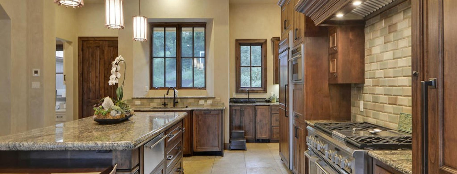 1916 Cueva De Oro Cv