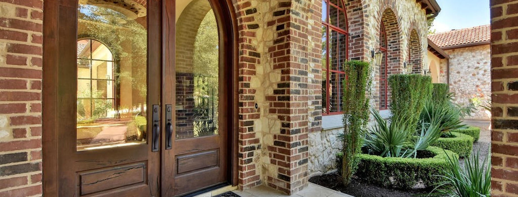 1916 Cueva De Oro Cv