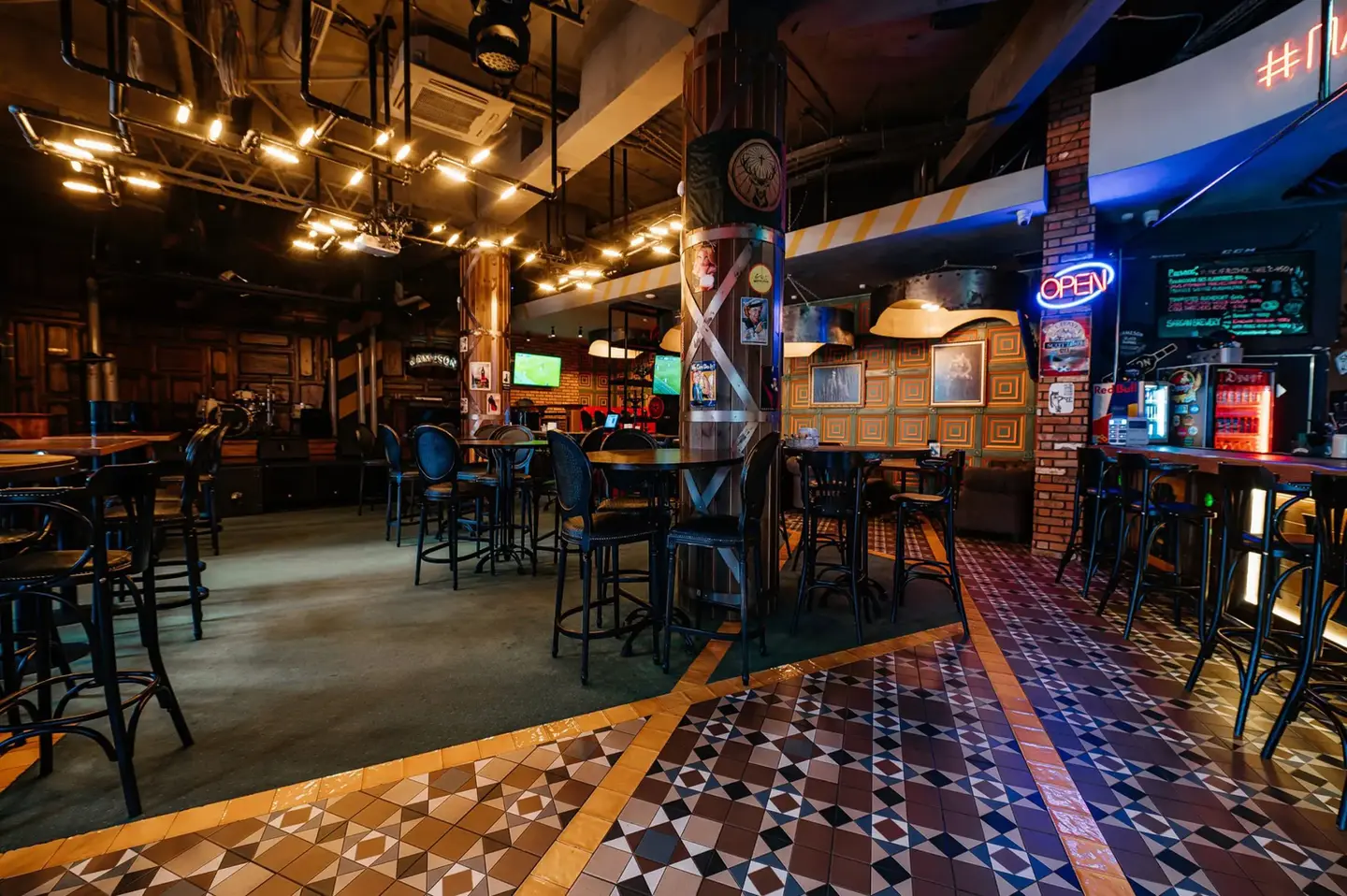 Harat's republic restaurant design