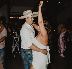 katelyn-brody-bushel-peck-photography-10