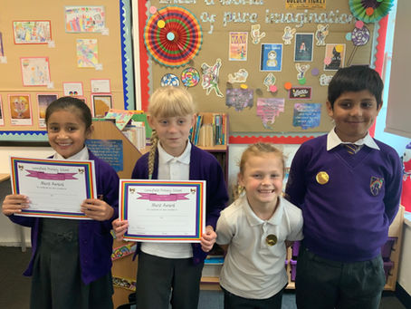 Well done to Green Class Merit award and Gold Card children 🌟